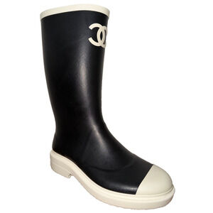 Chanel 26C Black White Caoutchouc CC Logo High Pull On Rubber Rain Boots 35